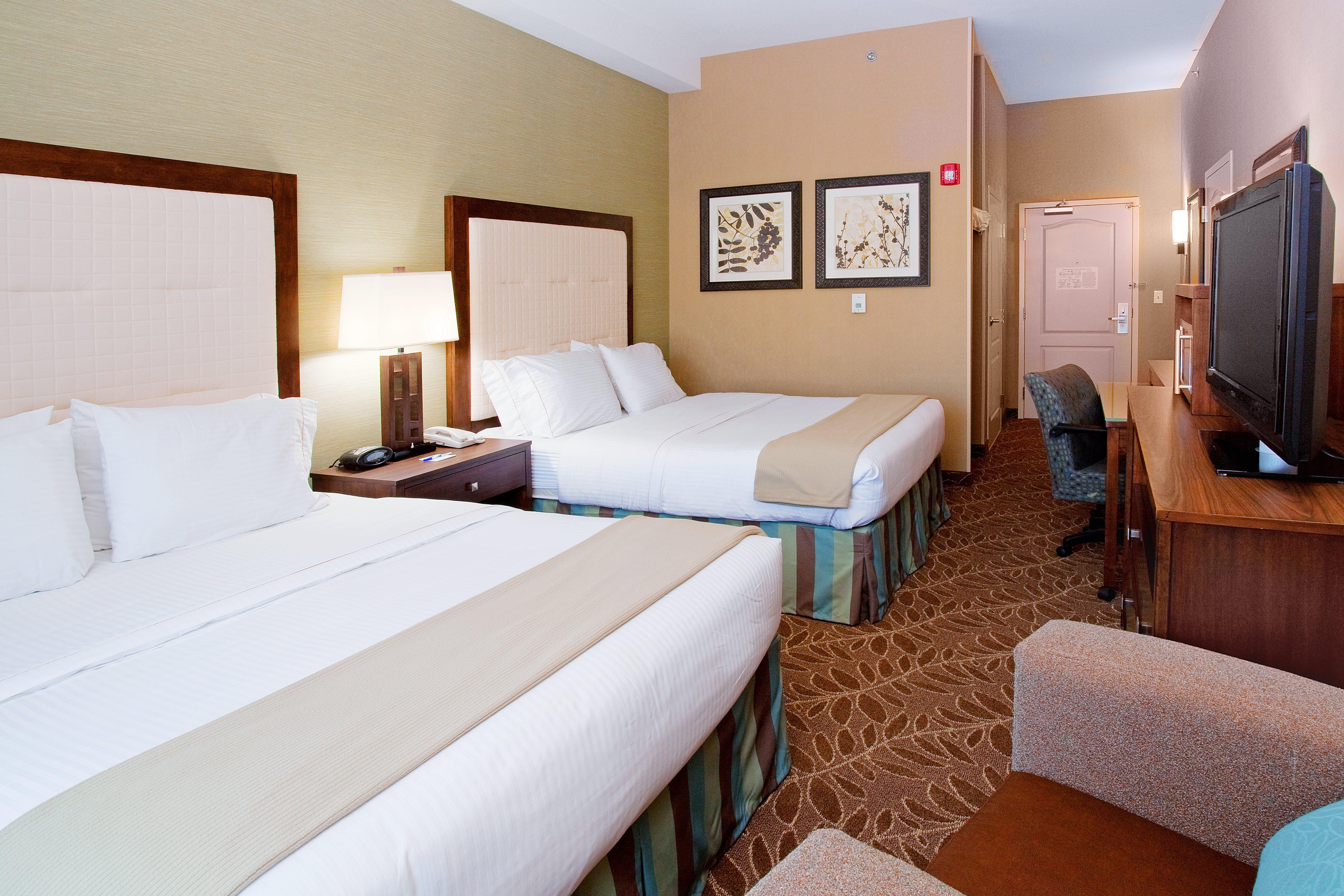 Holiday Inn Express & Suites Logan By Ihg Экстерьер фото